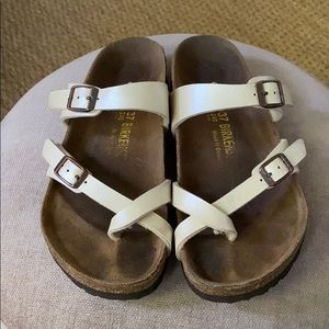 Birkenstock Mayari sandal
